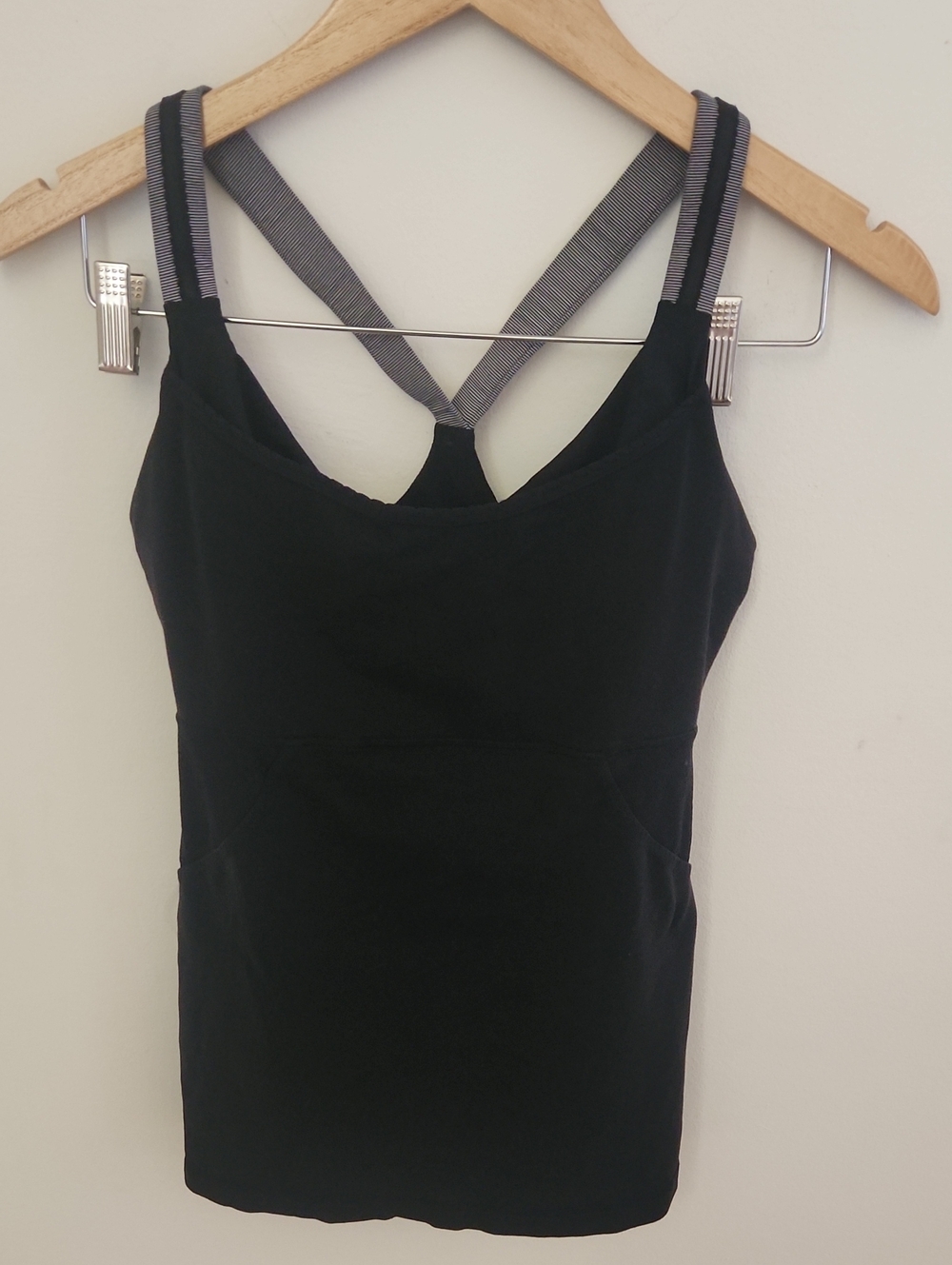 Lululemon Cross My Heart Tank Black Activewear Size 8 - Picture 2 of 6